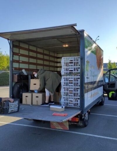 Hénger sinn all am Camion a mir ginn se un iech weider bei den Treffpunkten.